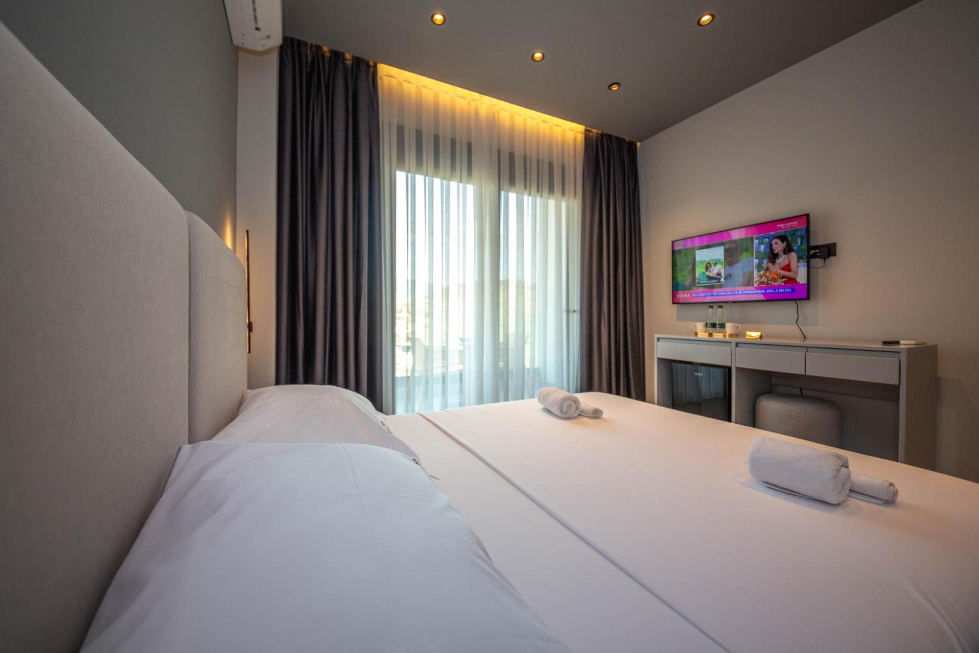 Lake View Rooms Ksamil Kültér fotó