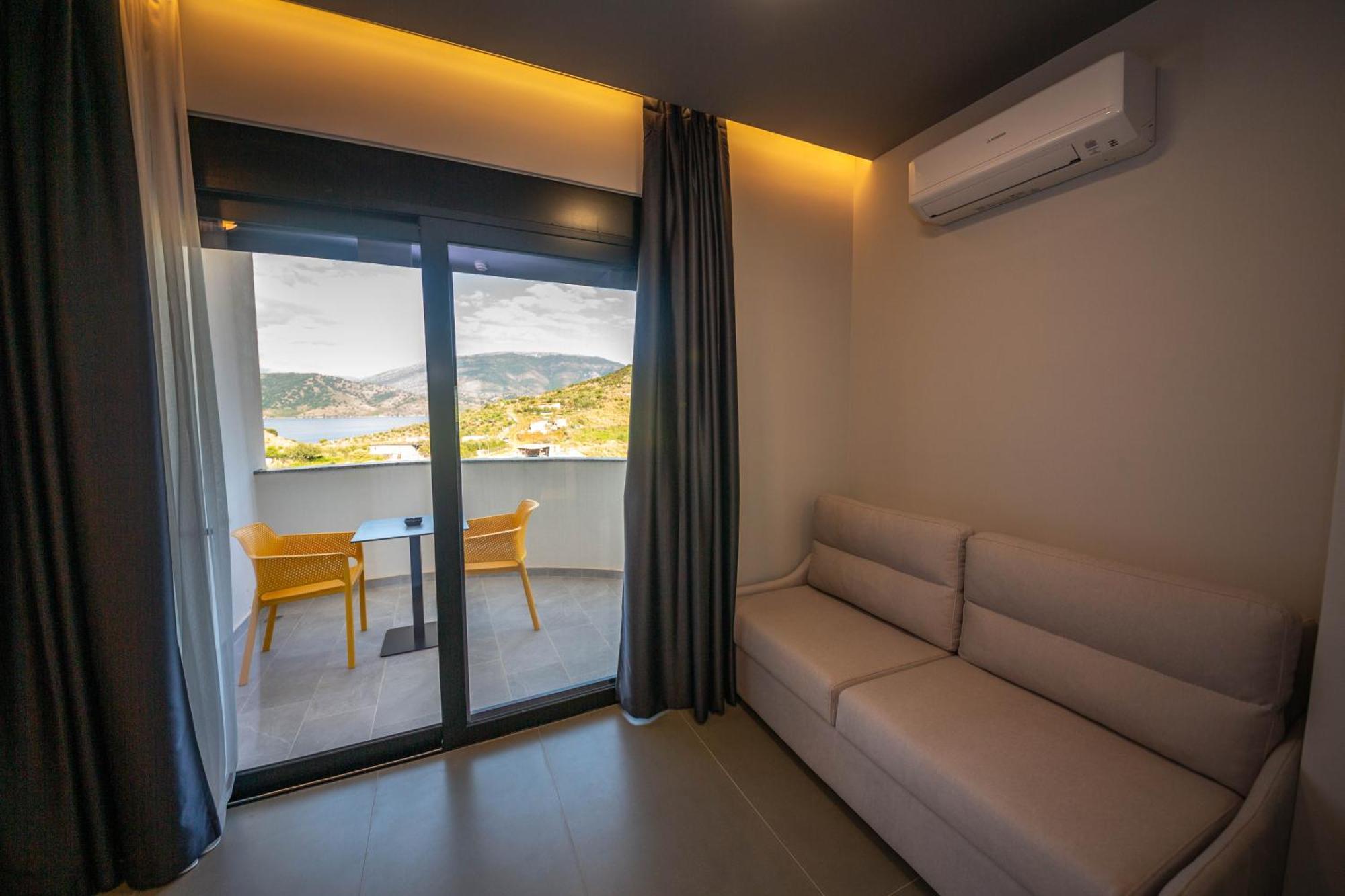 Lake View Rooms Ksamil Kültér fotó