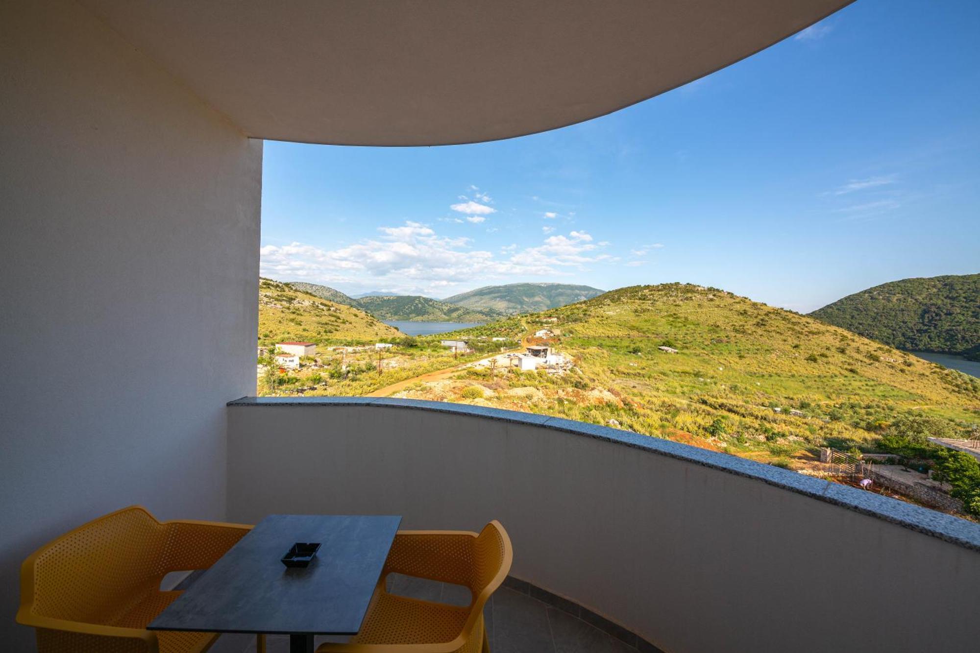 Lake View Rooms Ksamil Kültér fotó