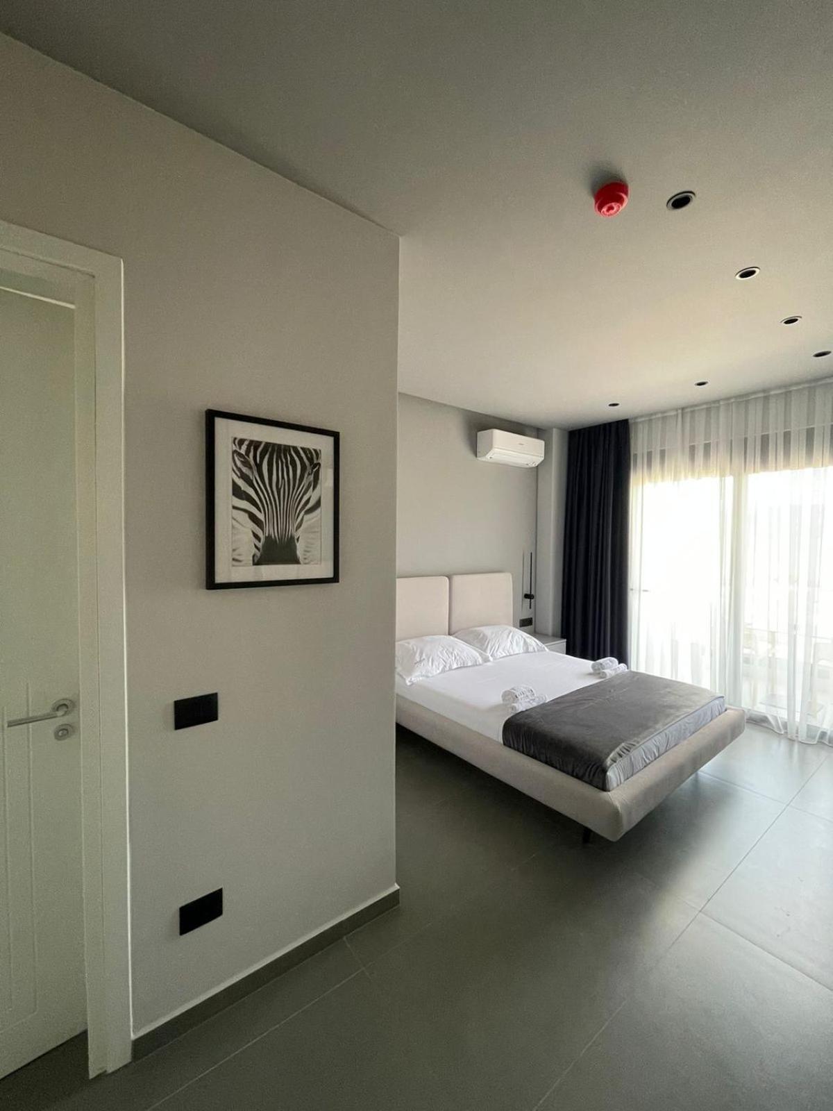 Lake View Rooms Ksamil Kültér fotó